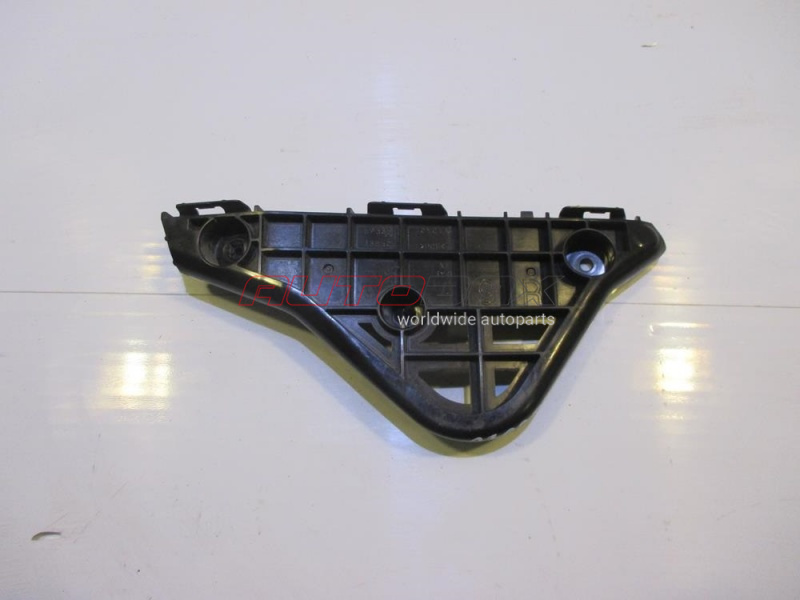Rear Bumper Bracket Right Camry (V50/55) 2012>