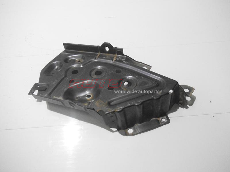 Battery Hold-Down Pathfinder (R51M) 2004>2013