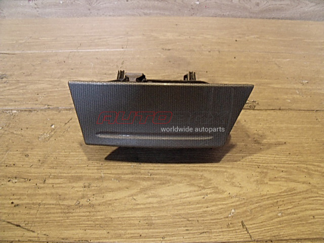 Ashtray/Podchechnik/Coffee Holder Focus II 2005>2011