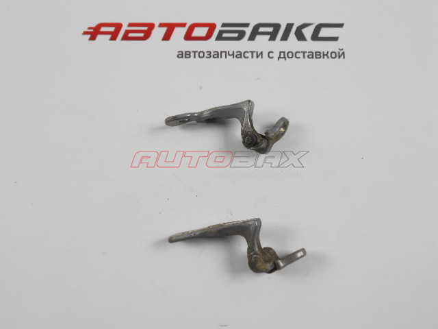 Front Right Door Hinge C-Max 2004>2010