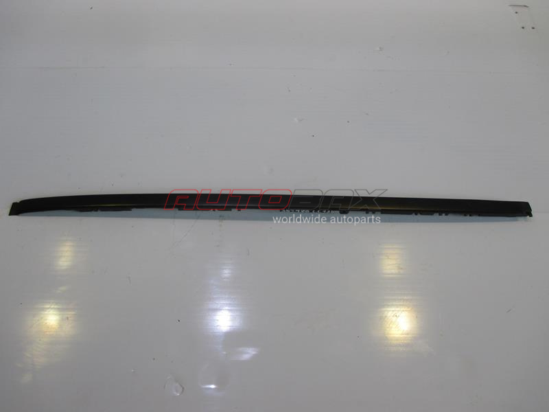 Molding/Windshield Trim Land Cruiser (150) Prado 2009>