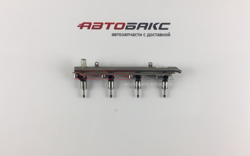 Fuel Rail Ford Focus III 2011>
