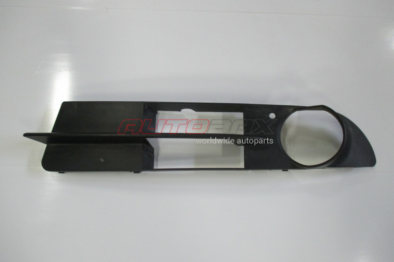 Fog Light Grille/Bezel 5-series (E60/E61) 2003>2009