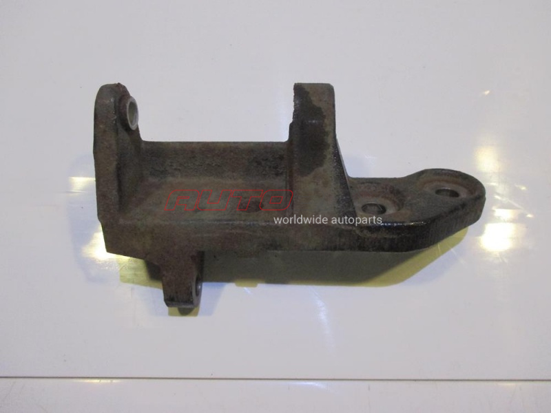 Power Steering Pump Bracket QX-70/FX (S51) 2008>