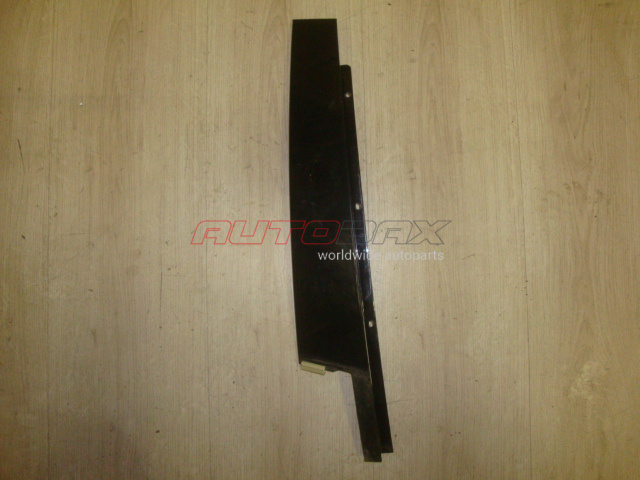 Front Right Door Molding/Trim X-Type 2001>2009