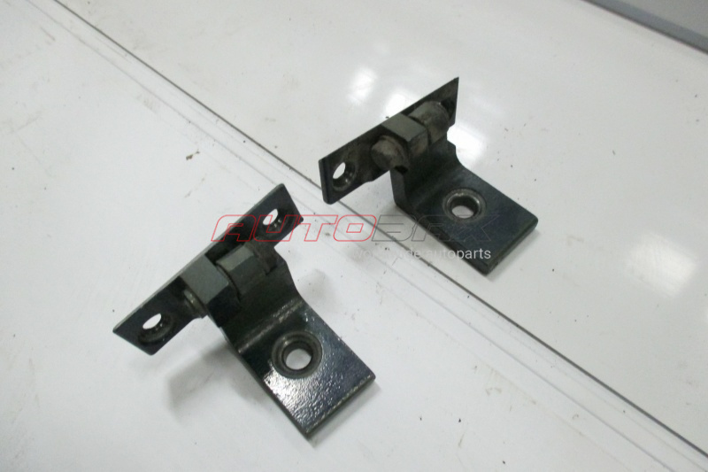Front Left Door Hinge 5-series (E60/E61) 2003>2009