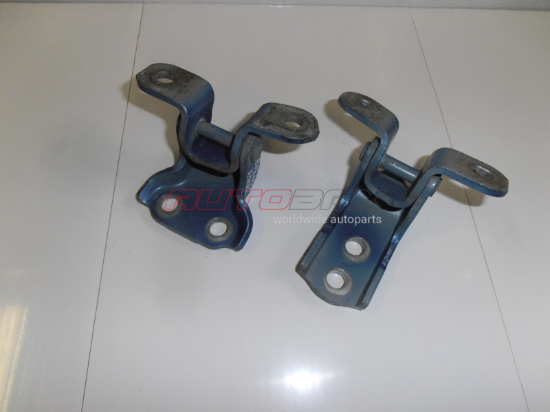 Front Left Door Hinge Yaris 2005>2011