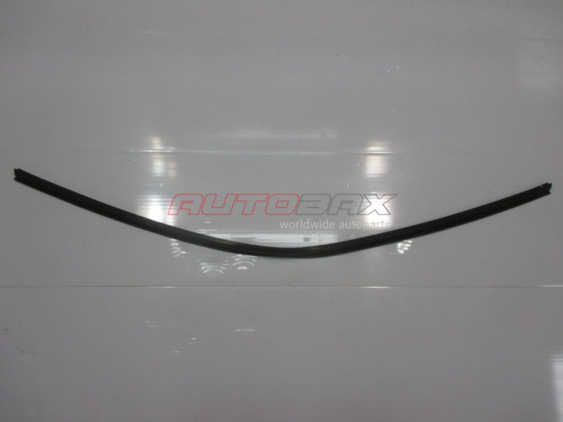 Hood Seal Land Cruiser (150) Prado 2009>