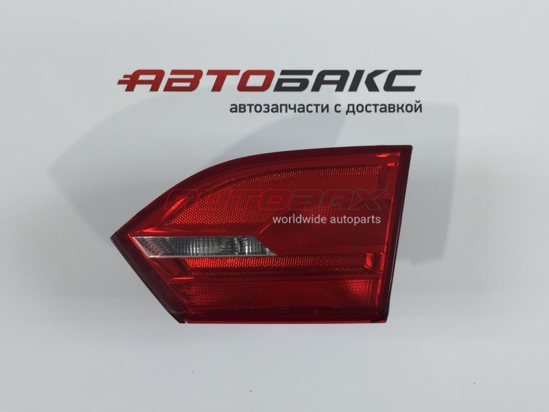 Light Rear Right VolksWagen Jetta 2011>