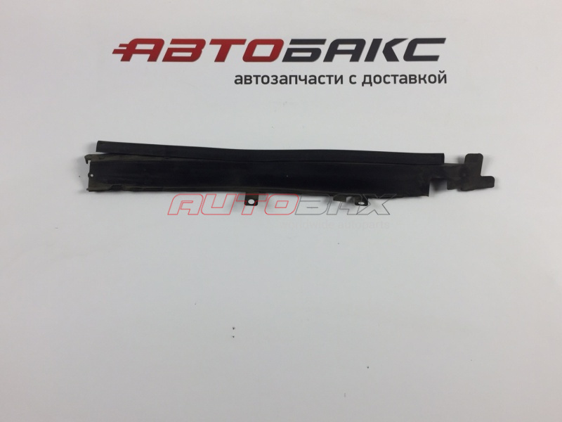 Inner Fender Trim M-35/45 (Y50) 2004>2009