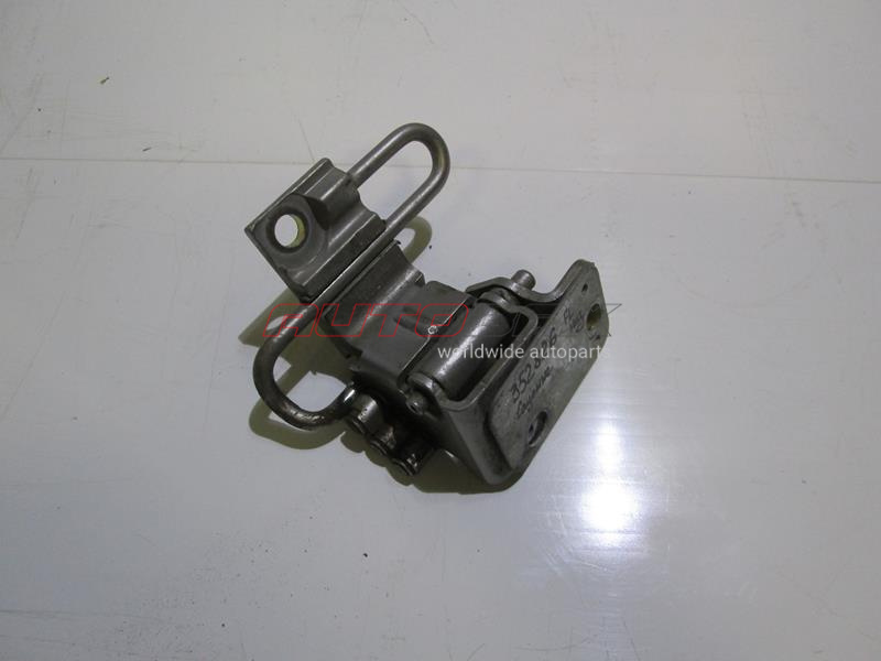Door Hinge Front Left Cayenne 2003>2010