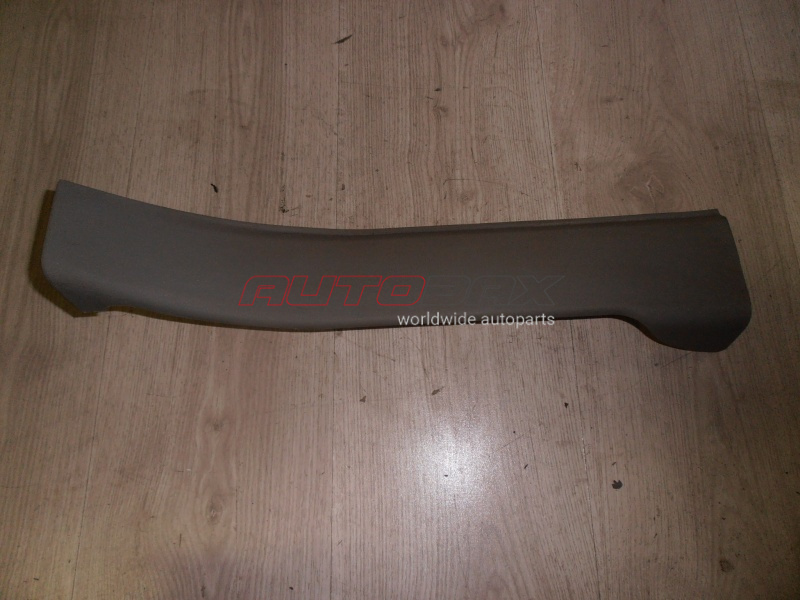 Threshold Trim / Scuff Plate Left Orlando 2011>