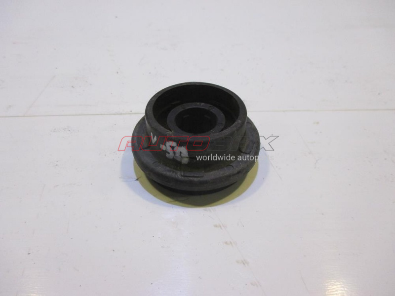 Cooling Radiator Cushion/Bracket Camry (V50/55) 2012>