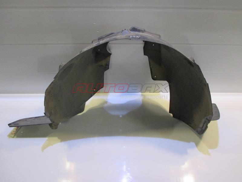 Right Front Wheel Arch Liner Range Rover III (LM) 2002>2012