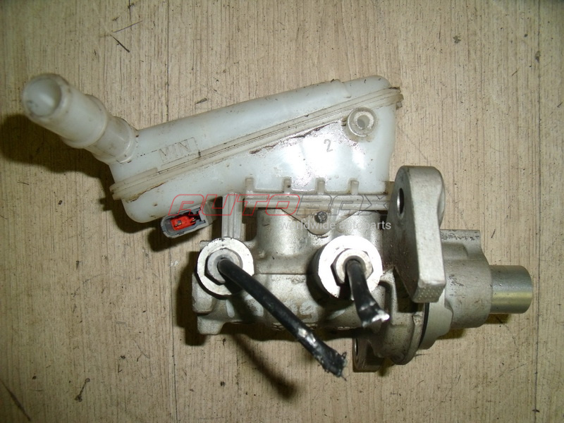 Brake Master Cylinder Fiesta 2008>