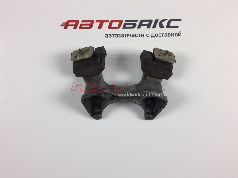 Engine/Transmission Mount Bracket 5-Series (E60/E61) 2003>2009