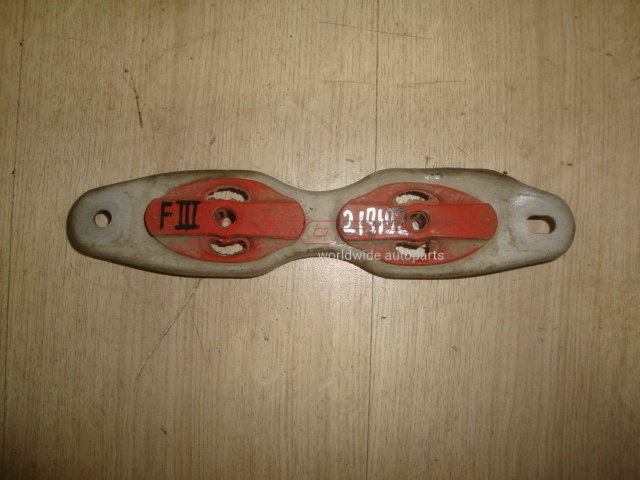 Cushion/Muffler Bracket Focus III 2011>