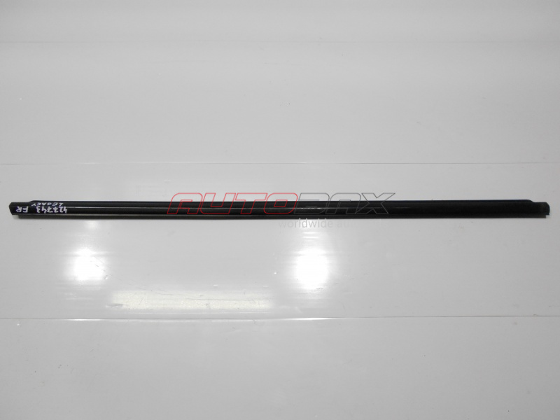 Front Right Door Glass Seal Legacy (B13) 2003>2009