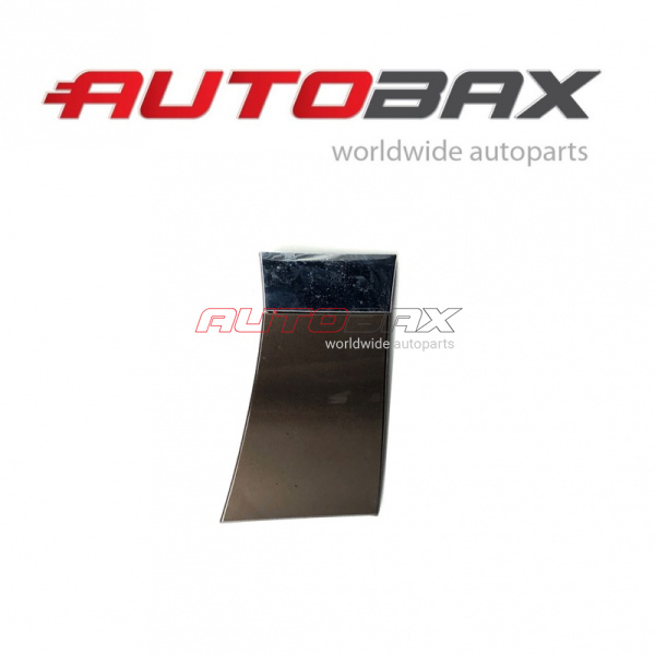 Molding/Fender Trim Front Right VolksWagen Touareg 2010>
