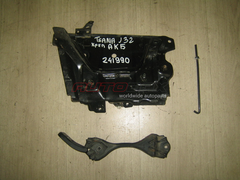 Battery Hold-Down Teana (J32) 2008>2013