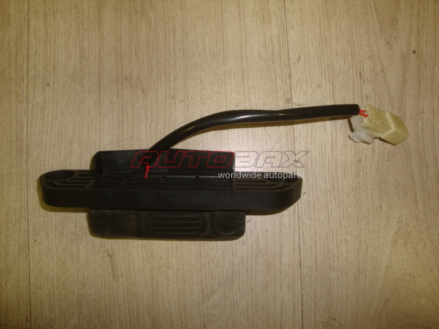 Trunk Release Button Outlander XL (CW) 2006>2012