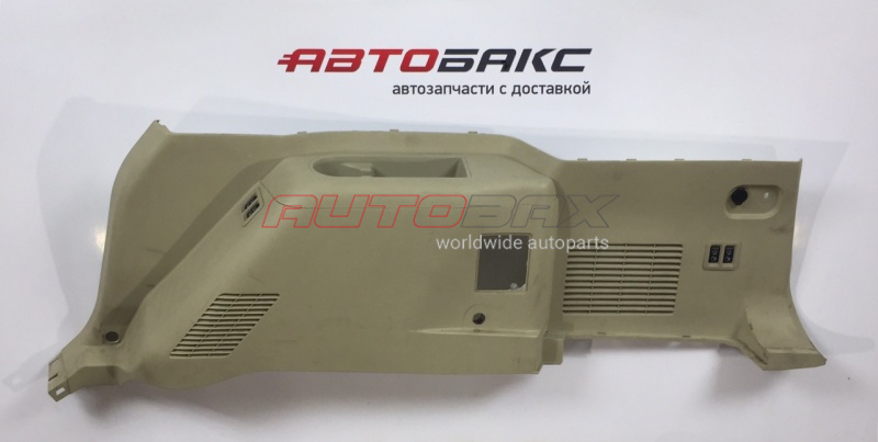 Trunk Trim/Filler QX-56 (JA60) 2004>2009