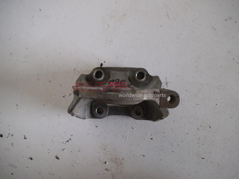 Engine/Transmission Mount Bracket Teana (J32) 2008>2013