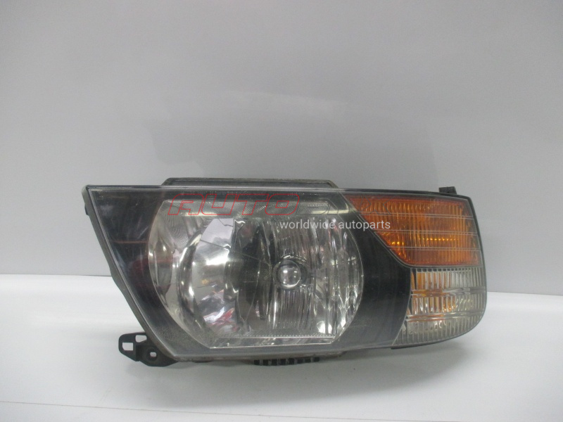 Headlight Right Pajero III 2000>2006