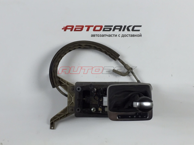Gear Shift Gate (Interior) Touareg 2010>
