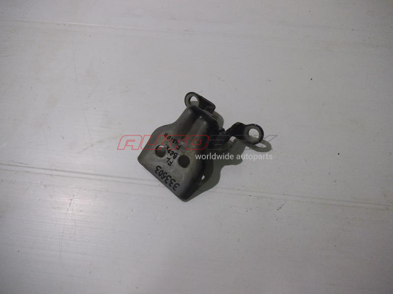 Door Hinge Front Left Fusion 2002>