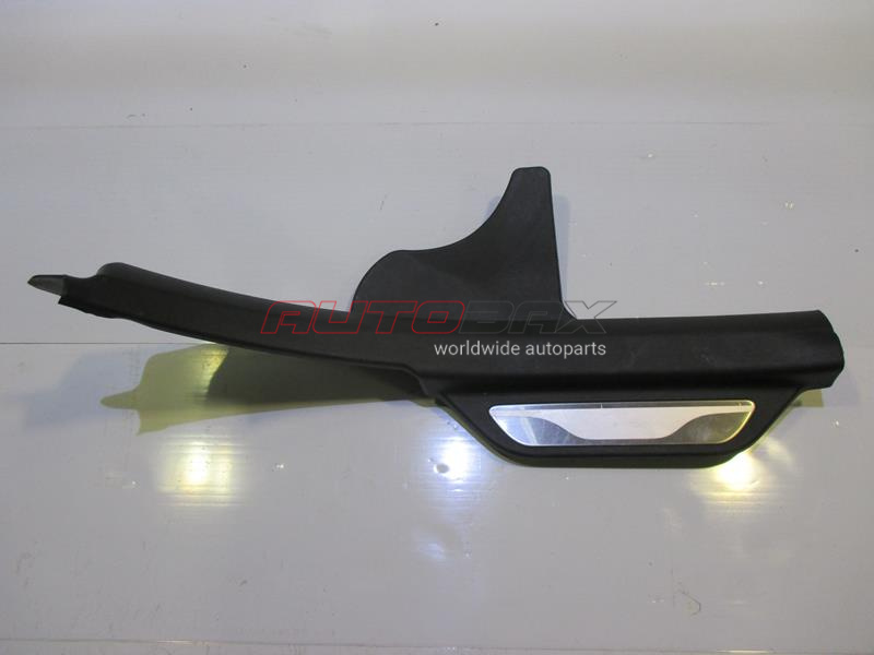 Interior Plastic Sonata VI 2010>