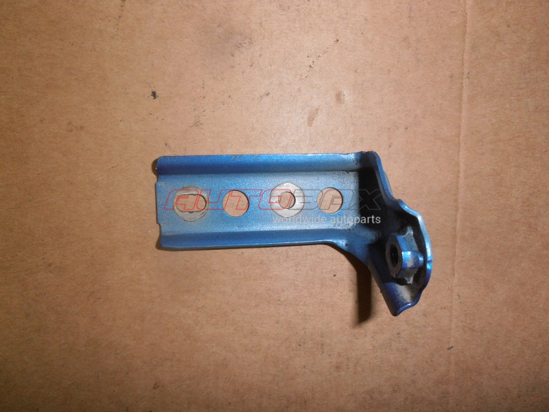 Left Front Fender Bracket Yaris 2005>2011