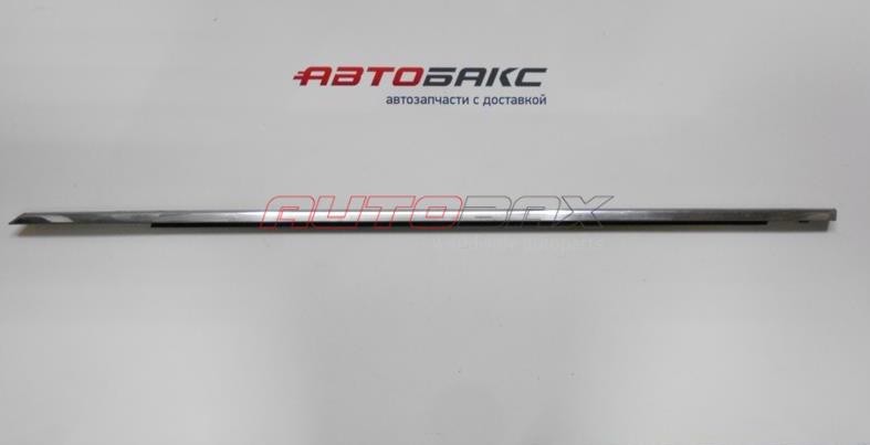 Front Left Door Glass Seal M-35/45 (Y50) 2004>2009