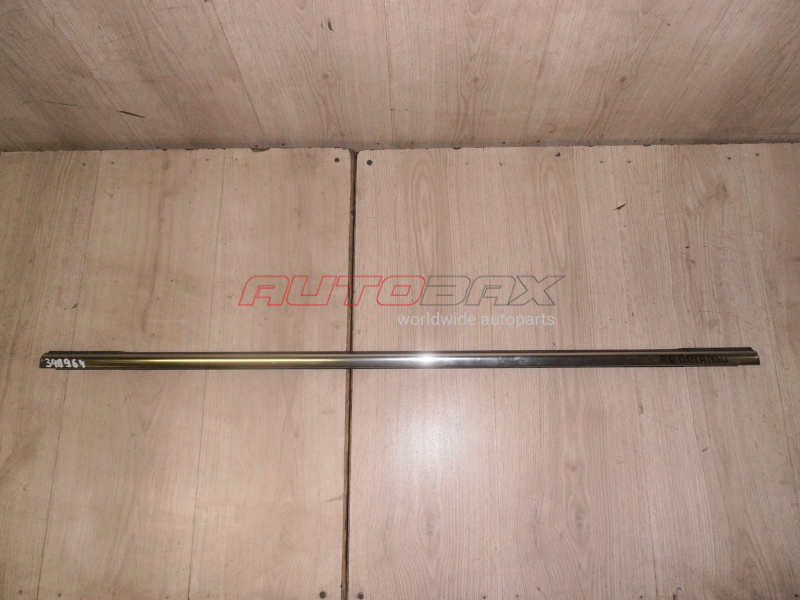 Rear Right Door Glass Seal Orlando 2011>