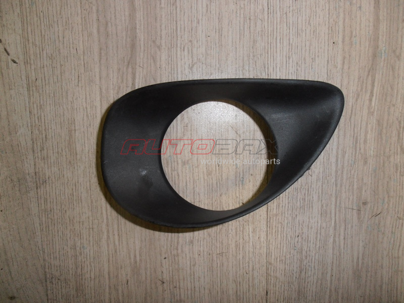 Fog Light Grille/Bezel Yaris 2005>2011