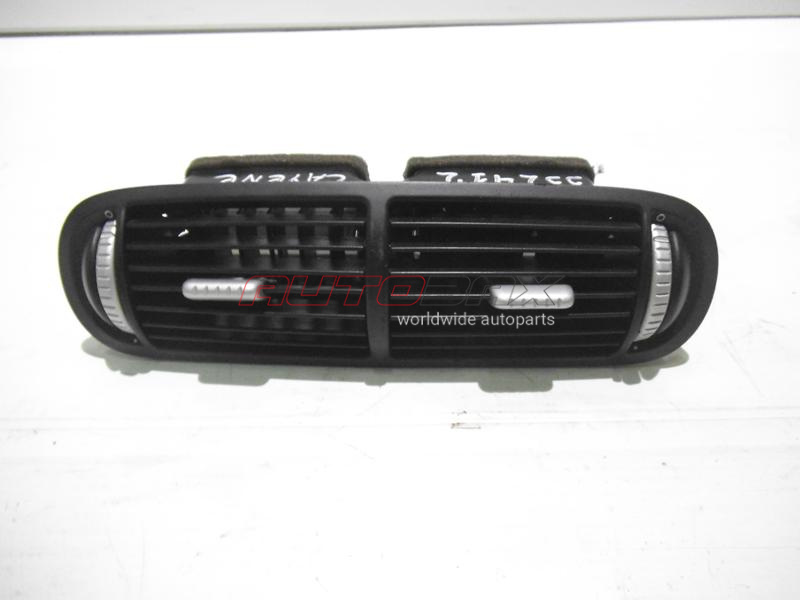 Deflector In Torpedo Porsche Cayenne 2003>2010