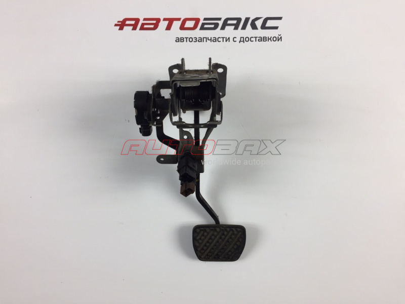 Brake Pedal M-35/45 (Y50) 2004>2009