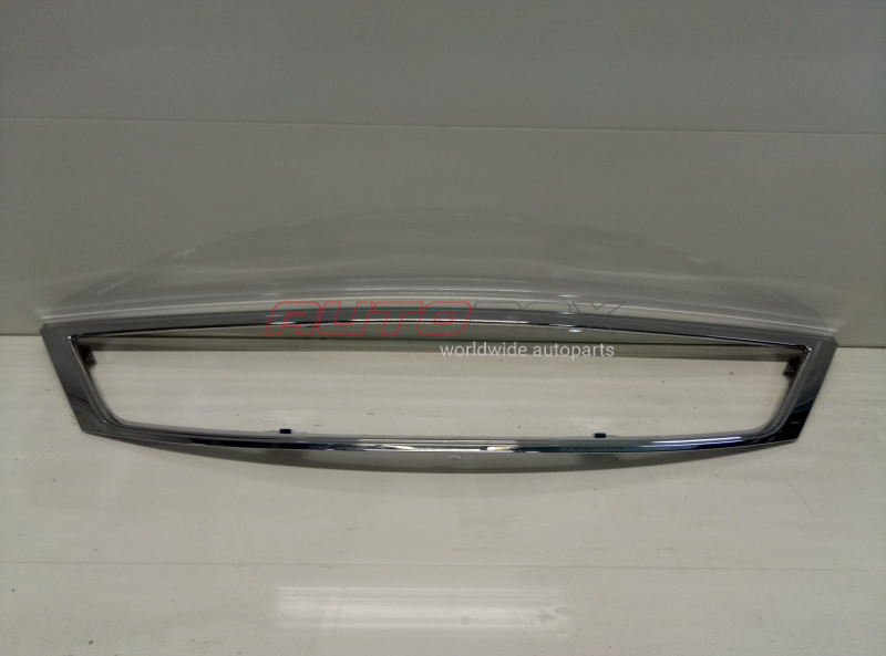 Molding/Radiator Grille Trim Ford Mondeo III 2001>2007