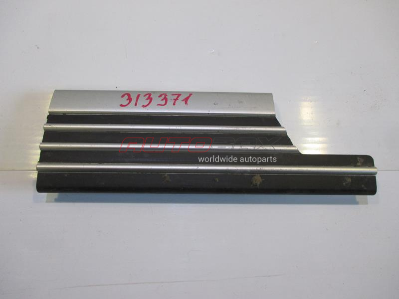 Left Threshold Trim / Scuff Plate Range Rover III (LM) 2002>2012