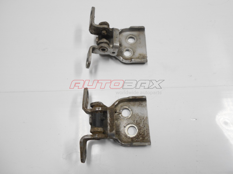Door Hinge Front Left Fusion 2002>