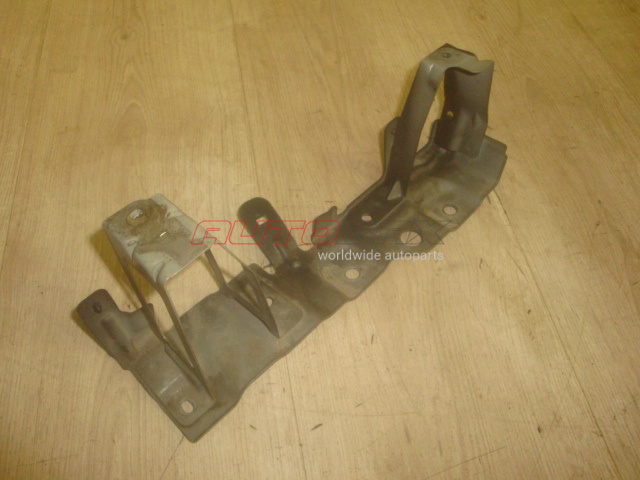 Left Front Fender Bracket Murano (Z51) 2008>2015