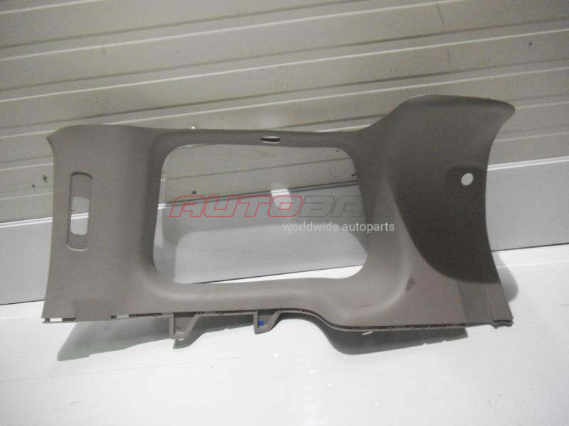 Trunk Trim/Filler Pathfinder (R51M) 2004>2013