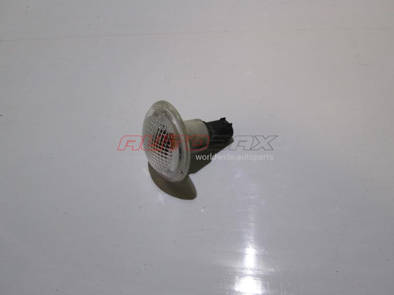 Side Turn Signal Repeater Land Rover Range Rover III (LM) 2002>2012