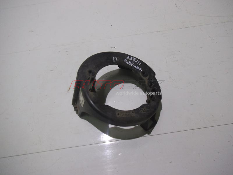 Fog Light Bracket Pathfinder (R51M) 2004>2013