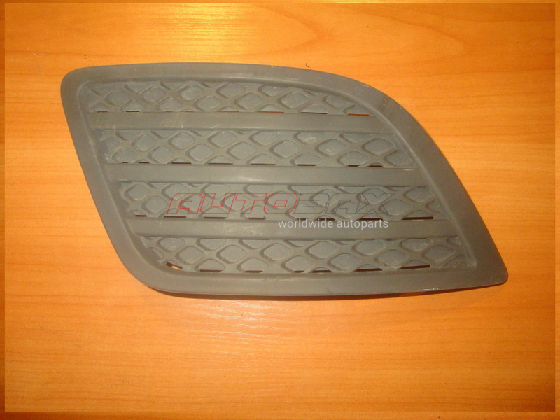 Fog Light Grille/Bezel Fiesta 2001>2007