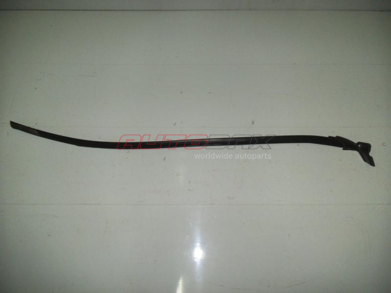 Windshield Molding/Trim Outlander (CU) 2003>2009