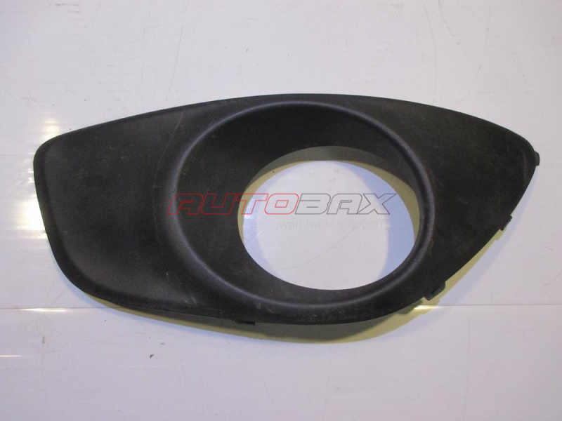 Fog Light Grille/Bezel Santa Fe (CM) 2005>2012