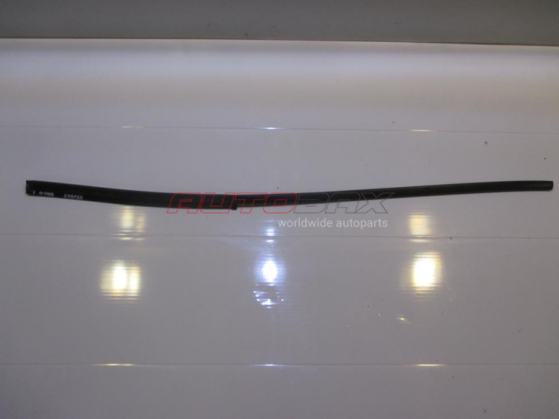 Molding / Windshield Trim Toyota RAV 4 2006>2013
