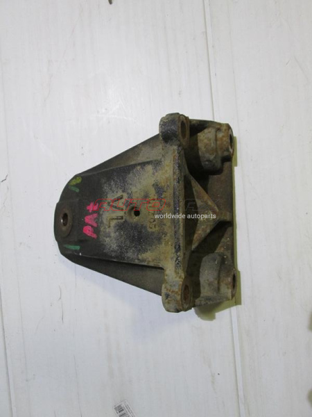 Engine/Transmission Mount Bracket Nissan Pathfinder (R51M) 2004>2013
