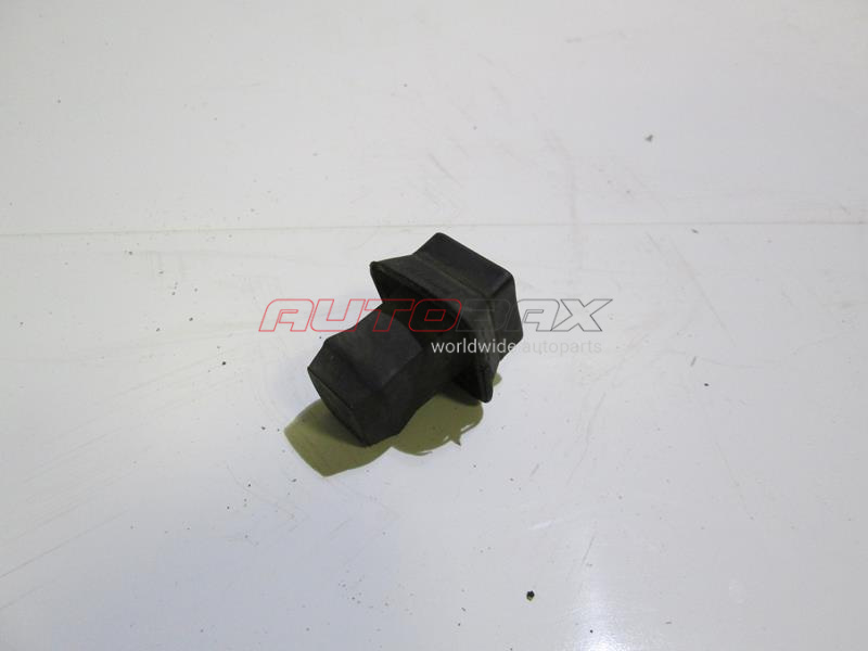 Cooling Radiator Cushion/Bracket Cayenne 2003>2010